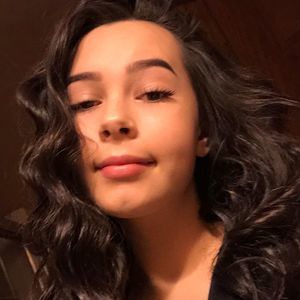 Meet your Posher, Alexia